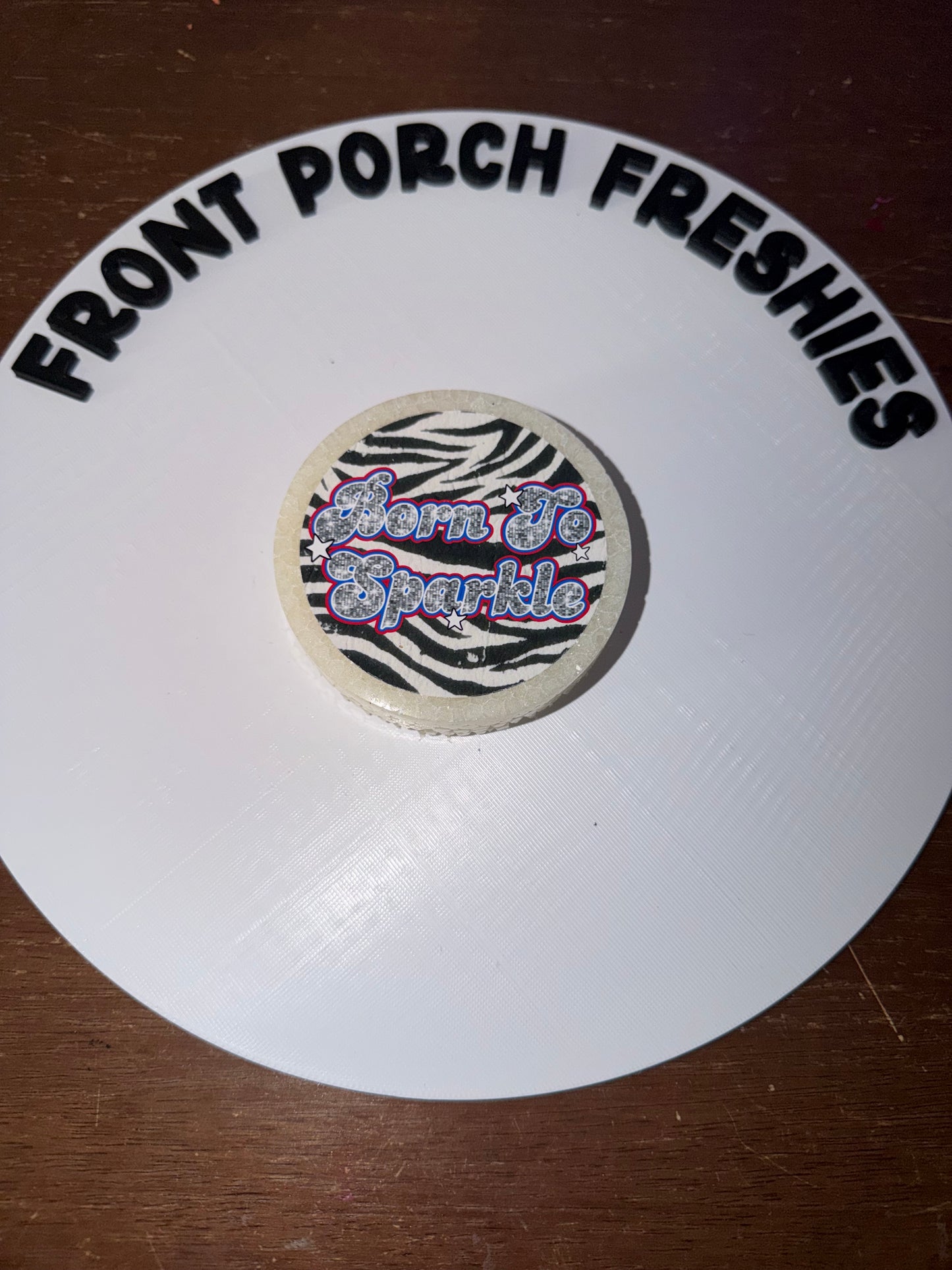 Born To Sparkle Medium Round (Rich Vanilla)