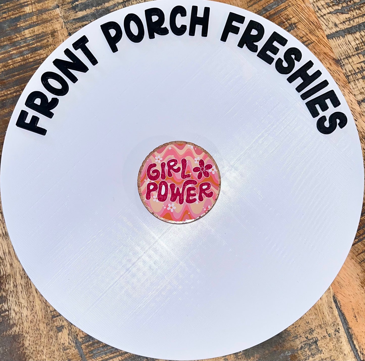 Girl Power Small Round (White Caramel Cold Brew)