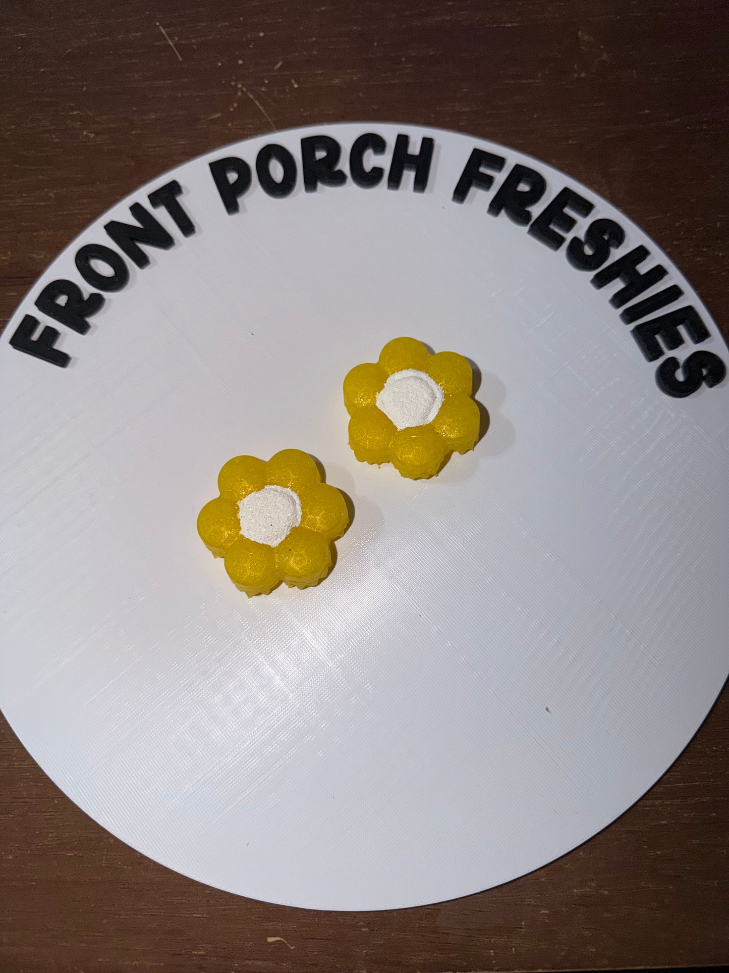Yellow and White Flower Vent Clips (Waikiki Beach)